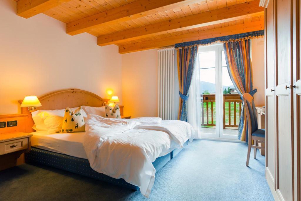 Nature Wellness Hotel Renato Vigo di Fassa Room photo