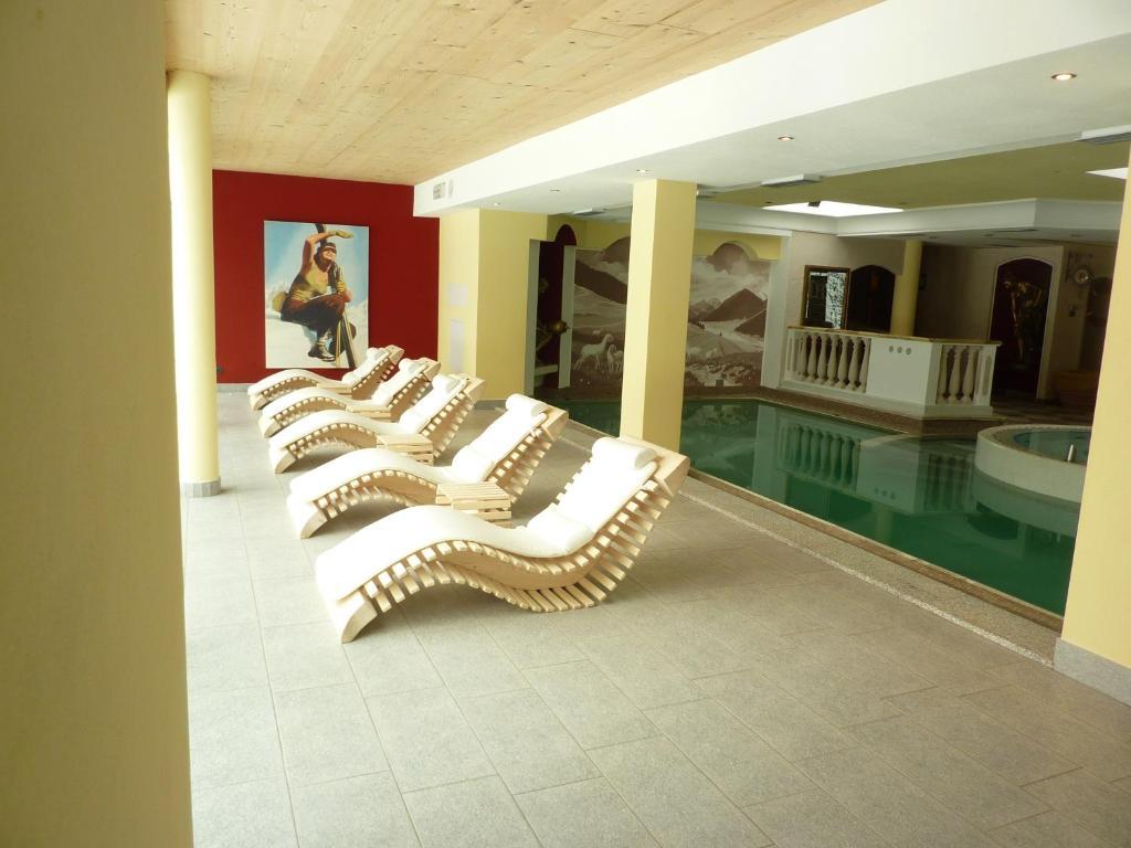 Nature Wellness Hotel Renato Vigo di Fassa Exterior photo